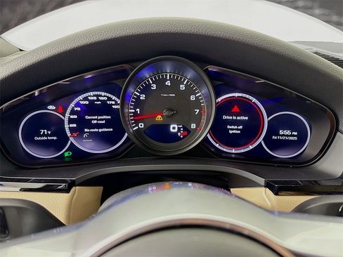 Used 2023 Porsche Cayenne S image 16