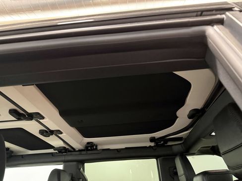 Used 2024 Ford Bronco Wildtrak AWD/4WD image 10