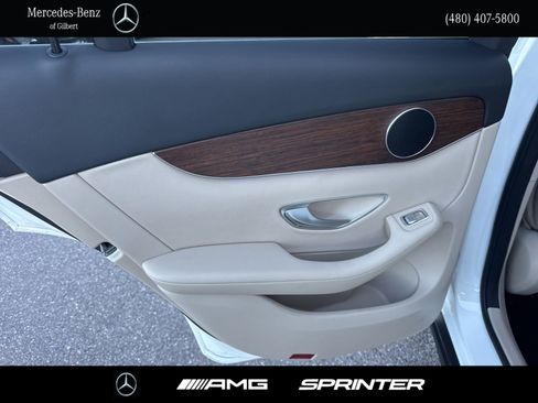 Used 2022 Mercedes-Benz GLC 300 4MATIC image 21