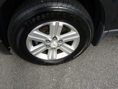 Used 2013 Chevrolet Traverse LT image 17