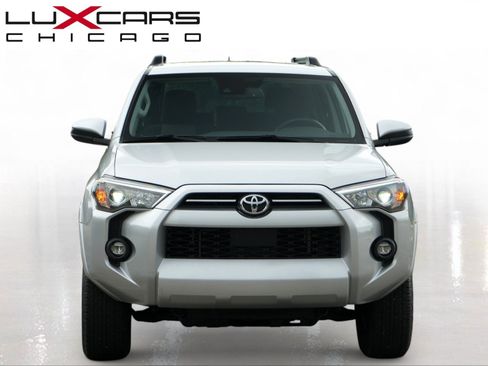Used 2024 Toyota 4Runner SR5 RWD image 2