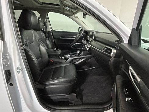 Used 2022 Kia Telluride S AWD/4WD image 36