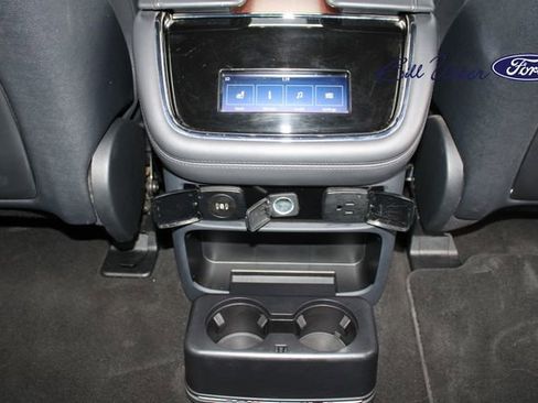 Used 2024 Lincoln Navigator Premiere image 14