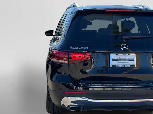 Certified 2020 Mercedes-Benz GLB 250 image 12