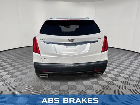 Used 2017 Cadillac XT5 Luxury AWD/4WD image 12
