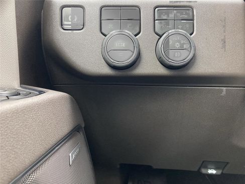New 2026 Chevrolet Silverado 1500 LTZ w/ LTZ Premium Package AWD/4WD image 14