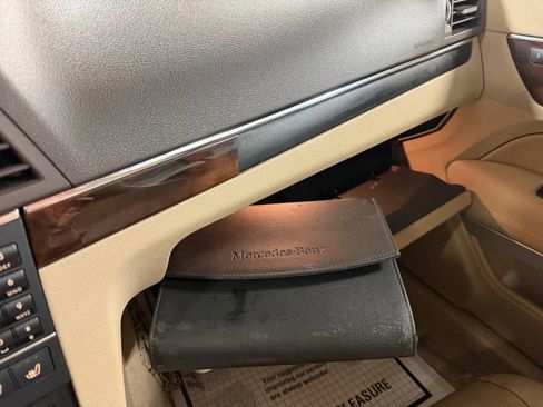 Used 2011 Mercedes-Benz E 350 Cabriolet image 34