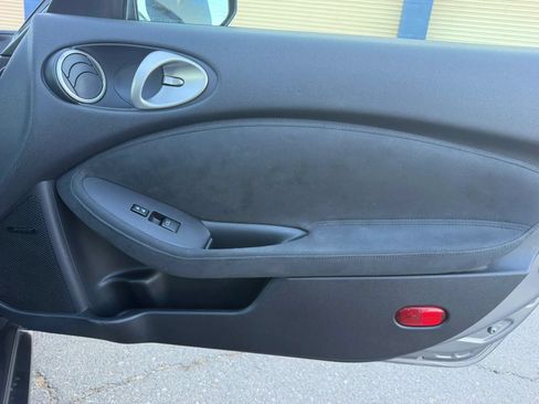 Used 2014 Nissan 370Z Touring w/ Sport Package RWD image 14