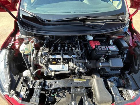 Used 2025 Nissan Versa SV image 30