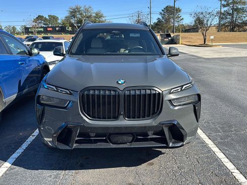 Certified 2023 BMW X7 xDrive40i w/ Executive Package image 3