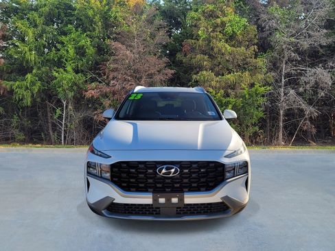 Used 2023 Hyundai Santa Fe SEL image 2