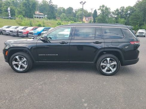 New 2025 Jeep Grand Cherokee L Limited w/ Luxury Tech Group II AWD/4WD image 2
