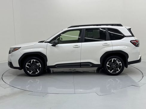 Used 2025 Subaru Forester Limited image 2