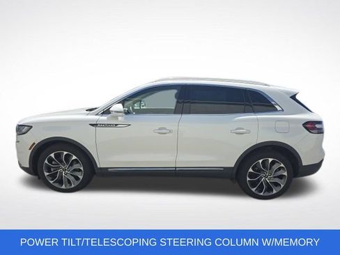 Used 2022 Lincoln Nautilus Reserve AWD/4WD image 4