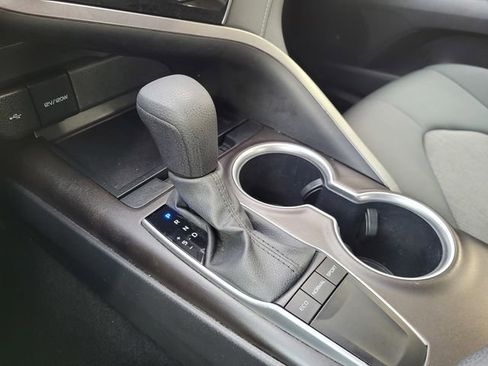 Used 2024 Toyota Camry LE image 12