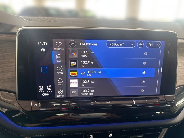 Certified 2025 Volkswagen Atlas SEL AWD/4WD image 13