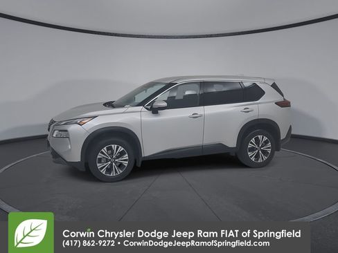 Used 2021 Nissan Rogue SV image 8