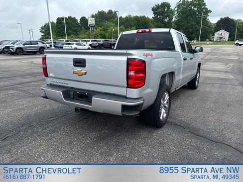 Used 2017 Chevrolet Silverado 1500 Custom w/ Custom Convenience Package AWD/4WD image 3