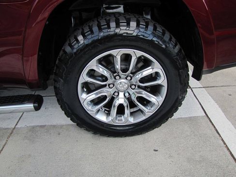 Used 2021 RAM 1500 Laramie w/ Sport Appearance Package AWD/4WD image 27