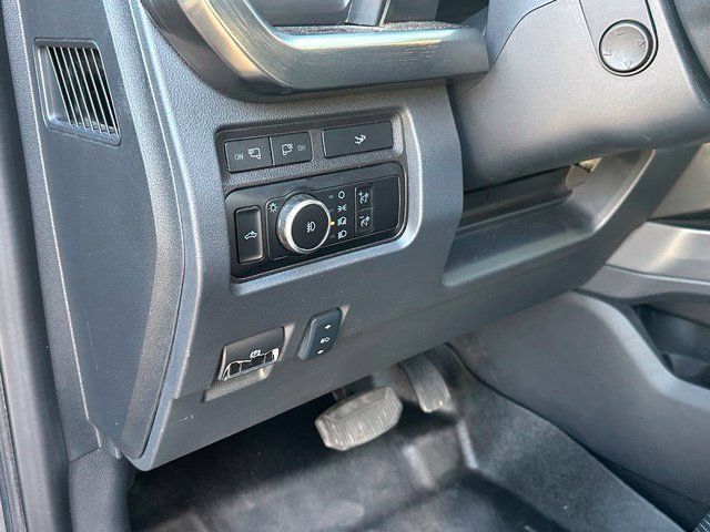 Used 2024 Ford F250 Lariat AWD/4WD image 28