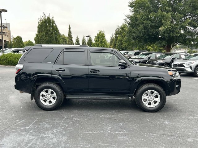 Used 2022 Toyota 4Runner SR5 Premium w/ Moonroof Package AWD/4WD image 3