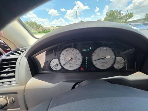 Used 2008 Chrysler 300 LX RWD image 9
