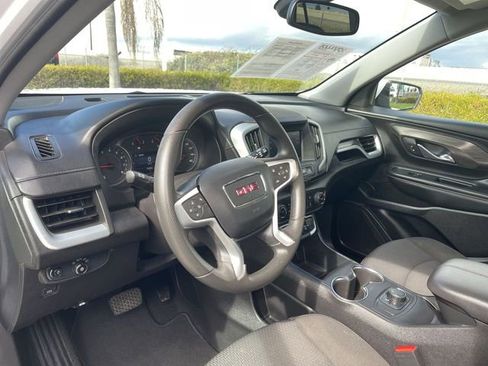 Certified 2024 GMC Terrain SLE image 10