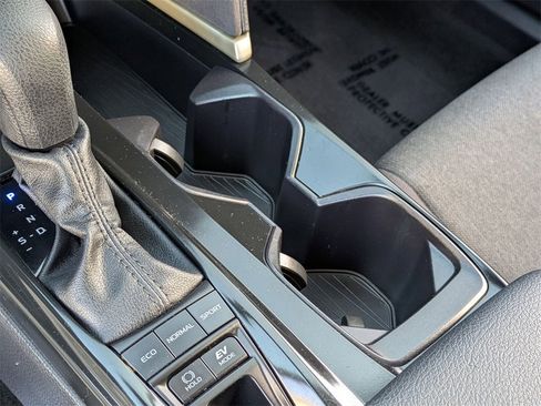 Used 2025 Toyota Camry LE image 19