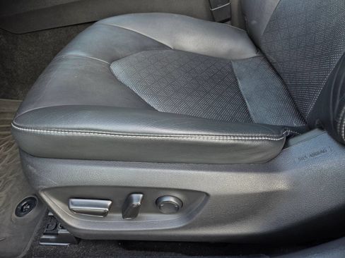 Used 2022 Toyota Camry XSE w/ Navigation Upgrade Package FWD image 14