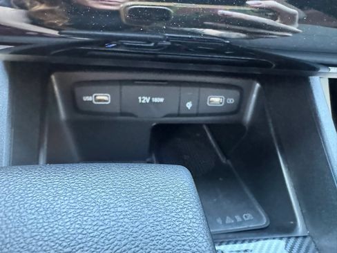 Used 2022 Hyundai Santa Cruz SEL w/ Activity Package FWD image 17