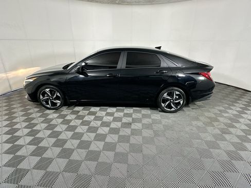 Used 2023 Hyundai Elantra SEL w/ Convenience Package FWD image 6
