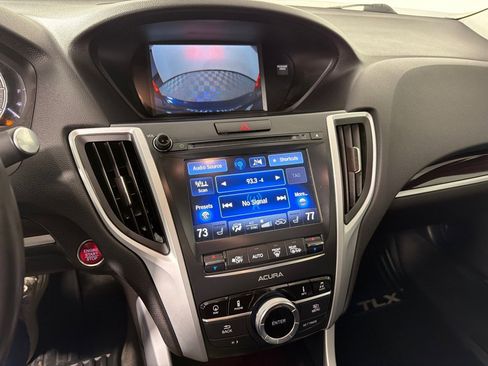 Used 2017 Acura TLX V6 SH-AWD w/ Technology Pkg image 17