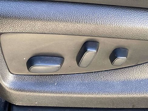 Used 2019 Chevrolet Tahoe LT image 14