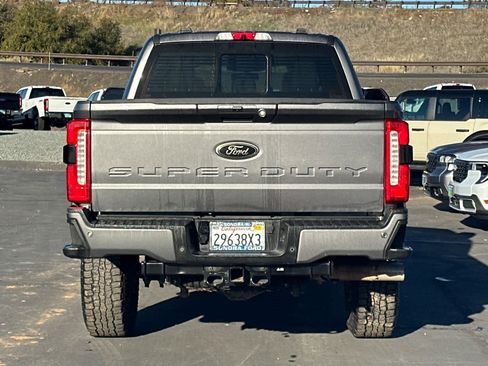 Used 2023 Ford F250 XLT w/ Black Appearance Package image 5