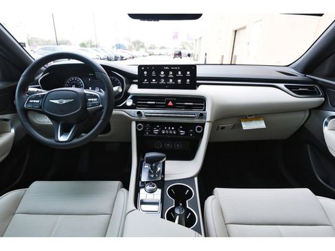 Used 2026 Genesis G70 2.5T image 6