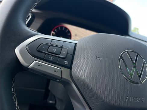 Used 2024 Volkswagen Atlas SEL image 13