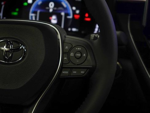 New 2025 Toyota Corolla SE image 15