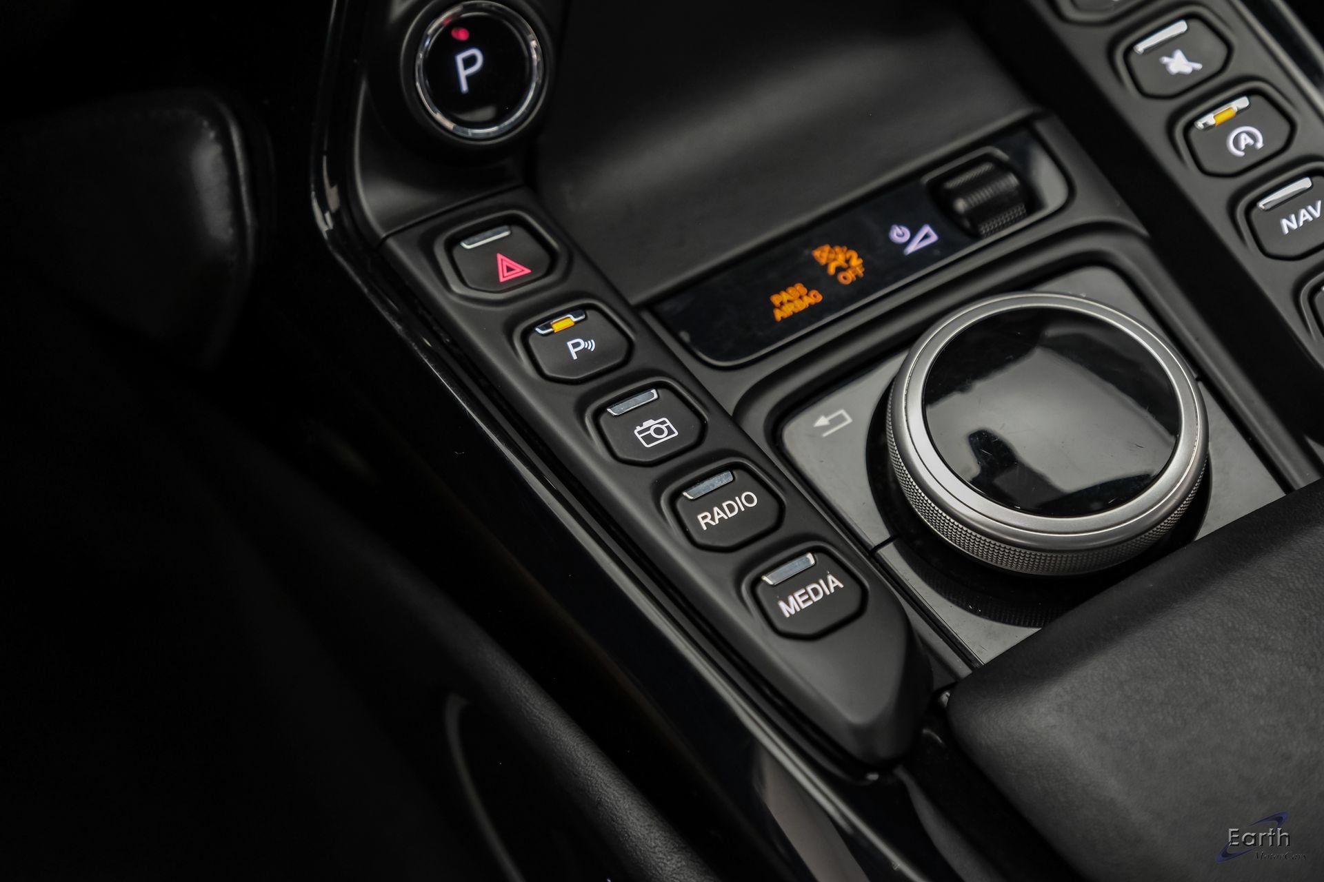 Used 2022 Aston Martin V8 Vantage Coupe RWD image 62