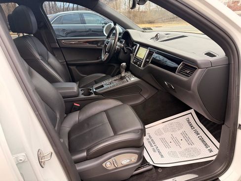 Used 2016 Porsche Macan S w/ Premium Package Plus image 27
