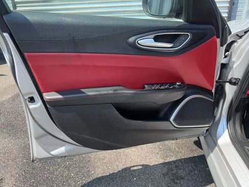 Used 2021 Alfa Romeo Giulia Sprint w/ Nero Edizione image 19