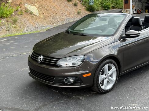 Used 2012 Volkswagen Eos Lux image 37