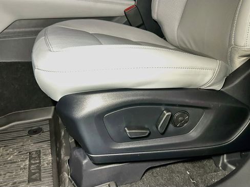 New 2026 Ford Explorer Platinum w/ LUX Leather Package AWD/4WD image 15
