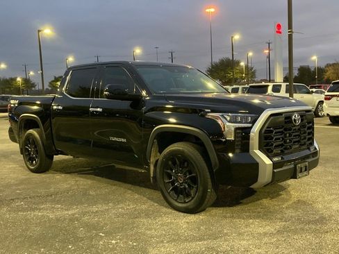 Used 2023 Toyota Tundra Limited image 3