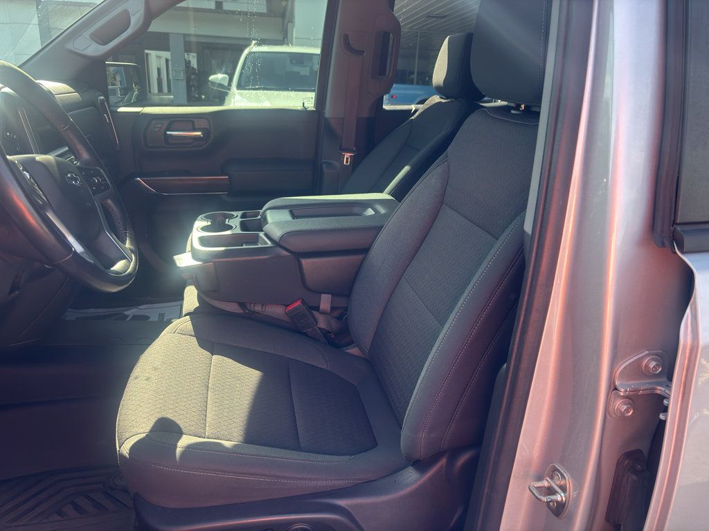 Used 2022 Chevrolet Silverado 1500 RST AWD/4WD image 10