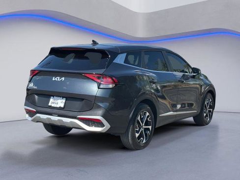 Used 2025 Kia Sportage EX FWD image 12