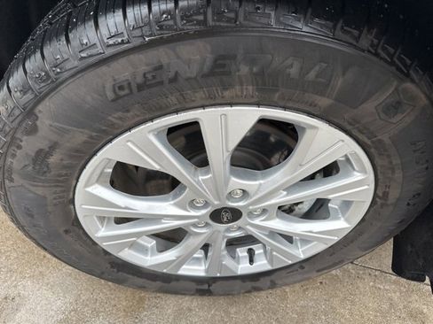 Used 2023 Ford Escape Active image 18