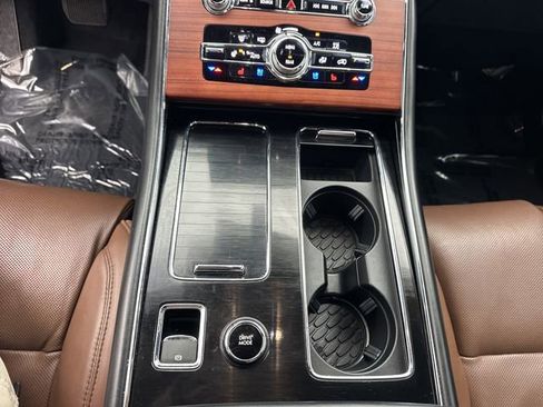 Certified 2023 Lincoln Aviator Reserve w/ Equipment Group 201A image 20