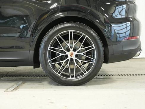 New 2026 Porsche Cayenne AWD/4WD image 43