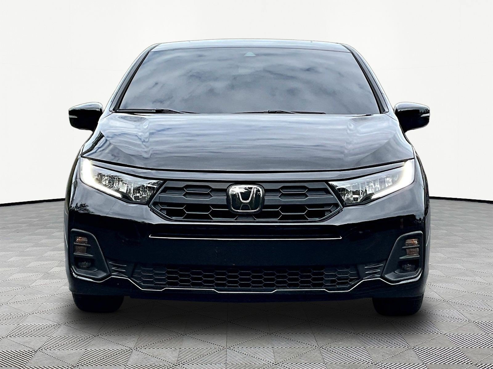 Used 2025 Honda Odyssey Sport-L image 2
