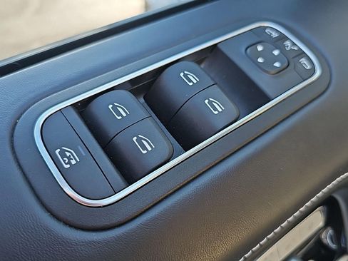 Used 2020 Mercedes-Benz G 550 G 550 image 25